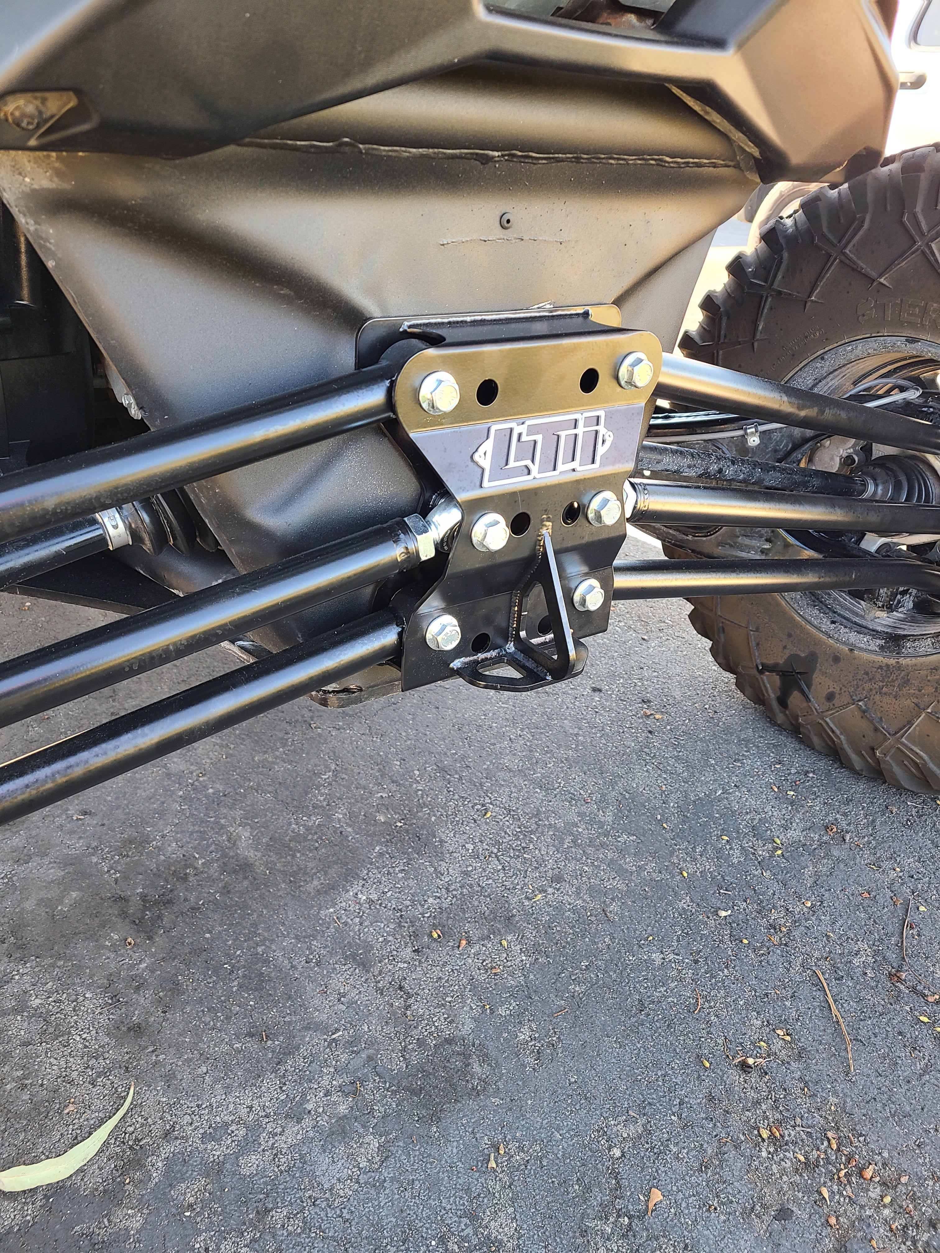 Can Am Maverick R Radius Rods