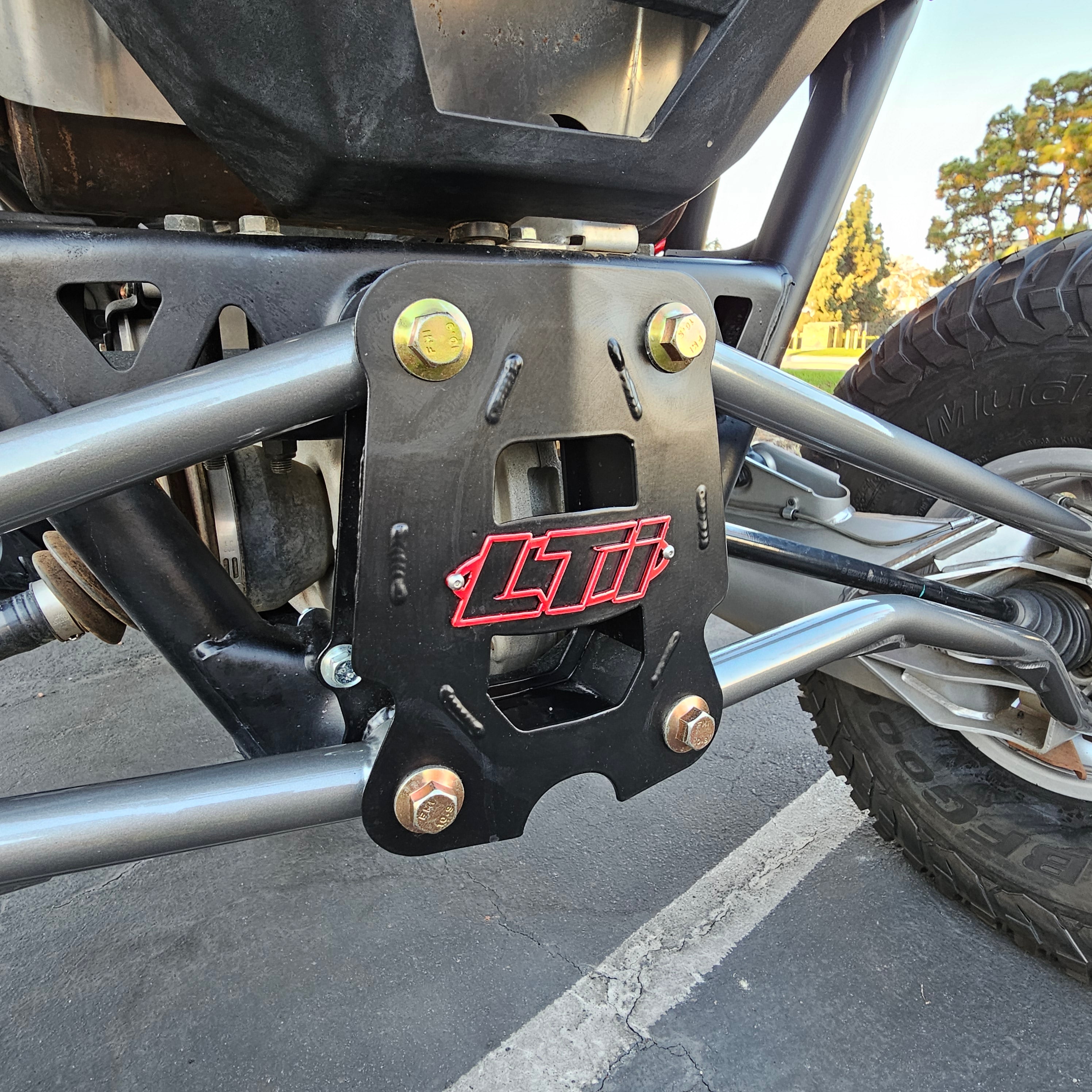 Polaris Pro-R Radius Rod Bulkhead